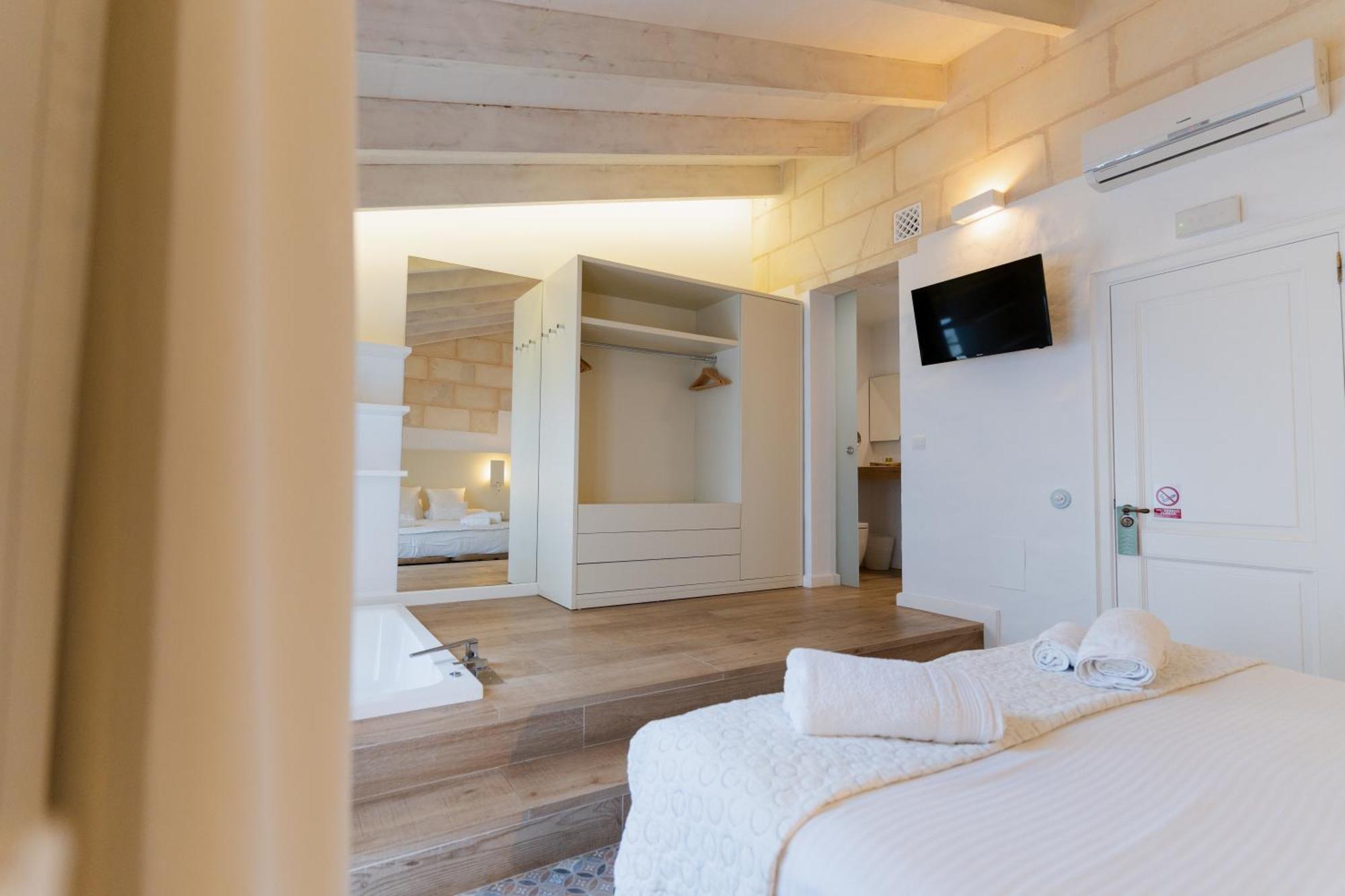 Can Roca Nou Hotel