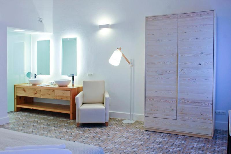 Can Roca Nou 3* Mahon (Menorca)
