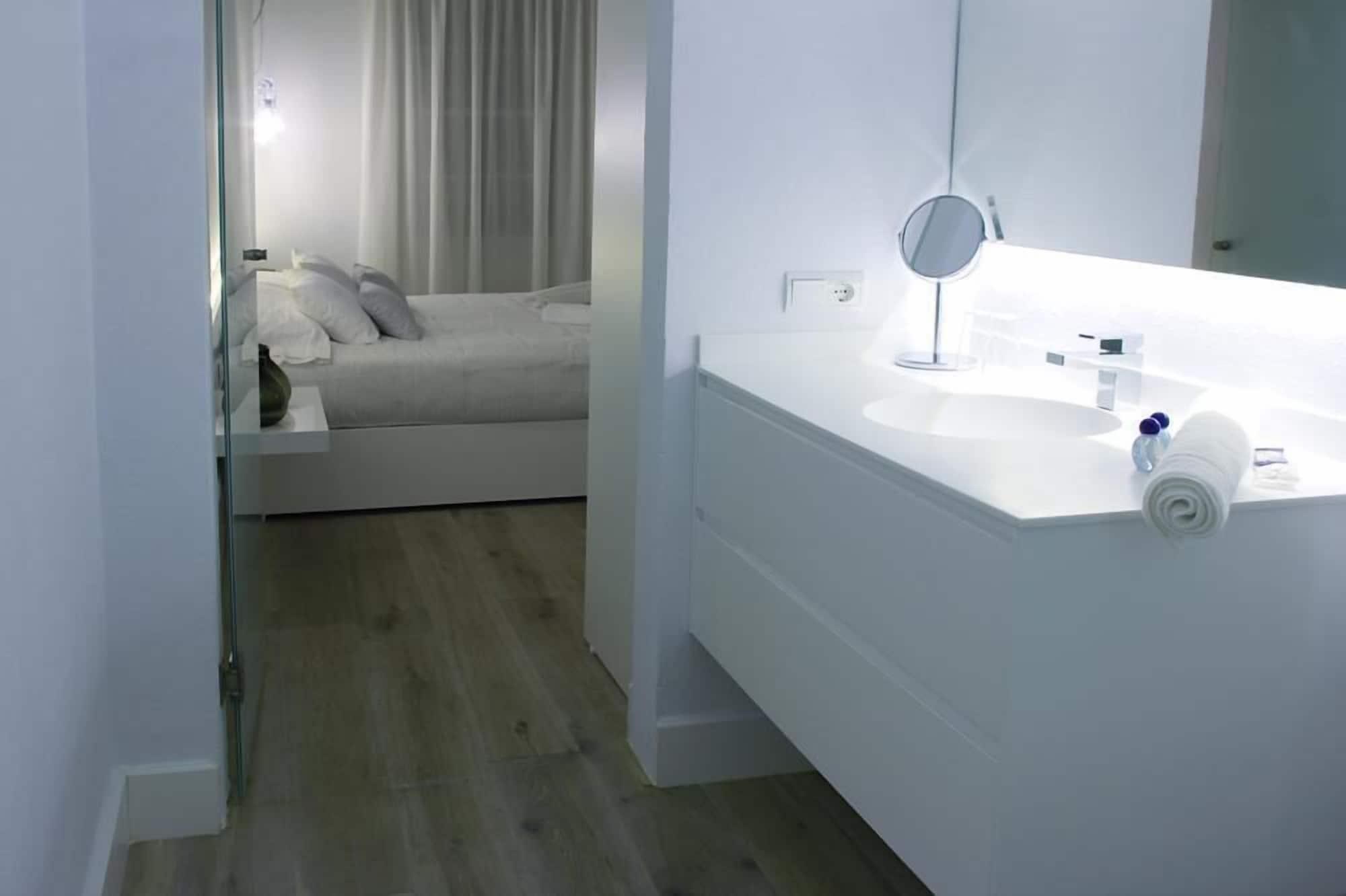 Hotel Can Roca Nou 3*